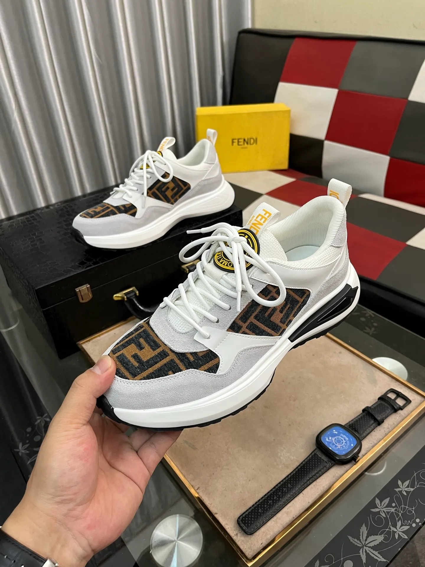 Men's shoes 💰458⌚️⌚️FENDI "FENDI" Regular size: 38-44 (casual shoes) Product materials: Selected cowhide upper, soft sheepskin lining; original outsole. 6️⃣colors available